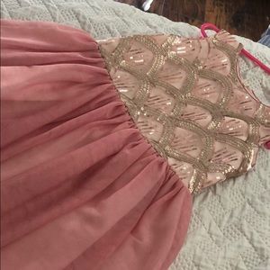 Girl dress size 5t